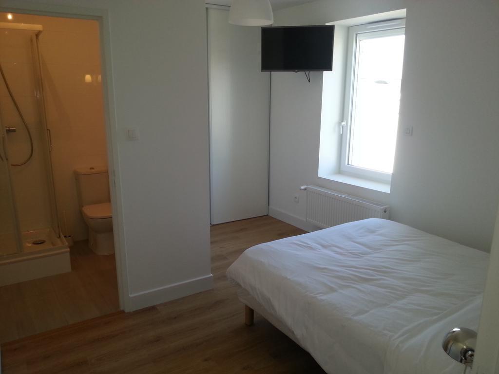 Bull'It Hotel Saint-Genis-Laval Quarto foto